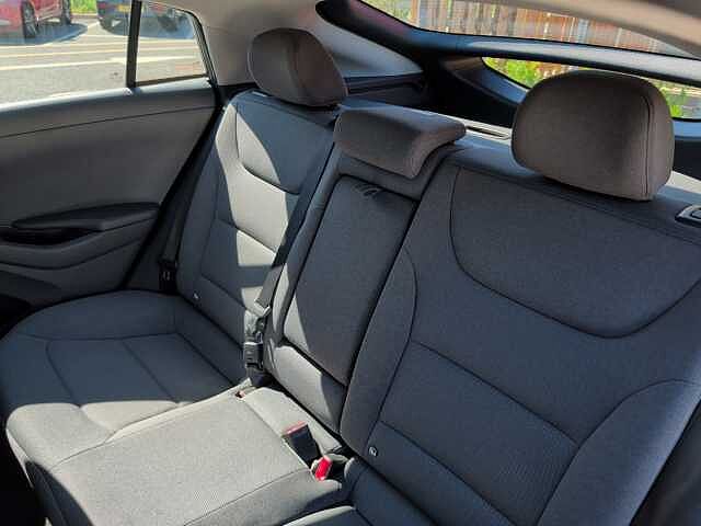 Hyundai ioniq Electric SUV 	E (136ps) Premium 39kWh