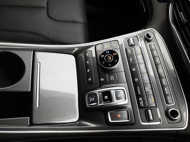 Hyundai SANTA FE 1.6 TGDi Hybrid Ultimate 5dr 4WD Auto