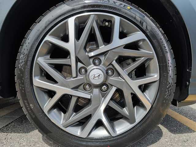 Hyundai KONA 1.6 GDi Hybrid Premium 5dr DCT