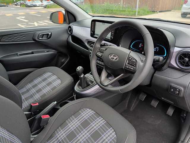 Hyundai i10 1.2 [79] Premium 5dr [Nav]