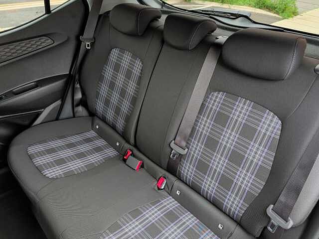 Hyundai i10 1.2 [79] Premium 5dr [Nav]