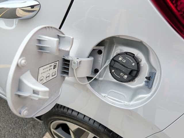 Hyundai i10 1.2 [79] Premium 5dr [Nav]