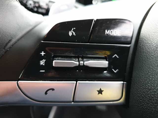 Hyundai TUCSON 1.6 TGDi Hybrid 230 Premium 5dr 2WD Auto Grey