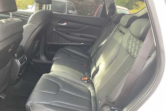 Hyundai Santa Fe 1.6 TGDi Hybrid Ultimate 5dr 4WD Auto