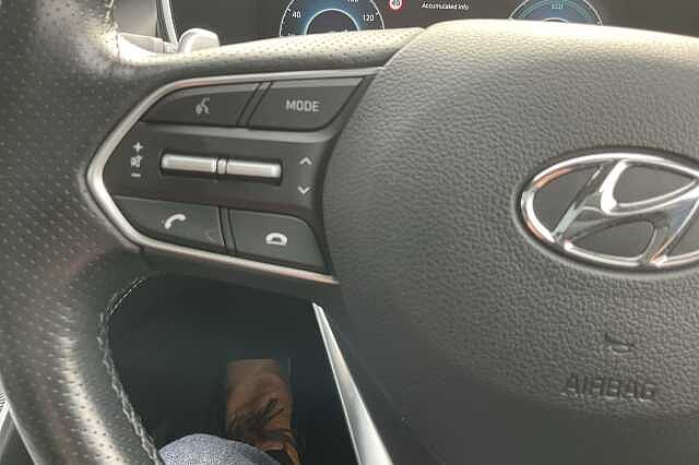 Hyundai Santa Fe 1.6 TGDi Hybrid Ultimate 5dr 4WD Auto