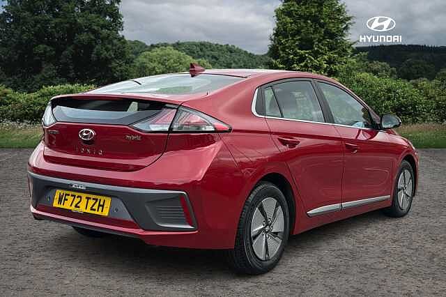 Hyundai IONIQ 1.6 GDi Hybrid Premium 5dr DCT Fiery Red