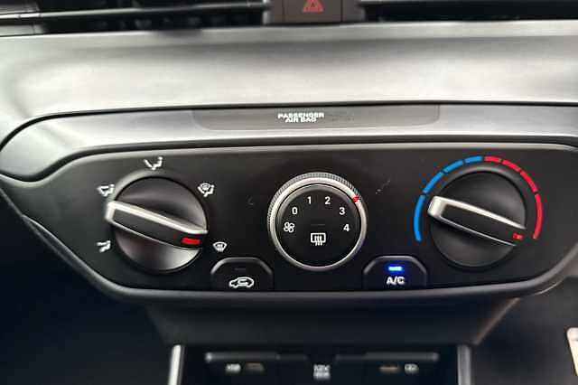 Hyundai Bayon T-GDI SE CONNECT DCT MHEV