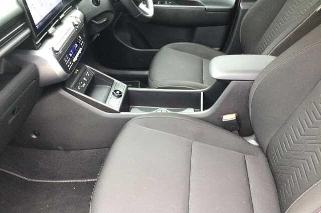 Hyundai KONA ADVANCE Atlas White