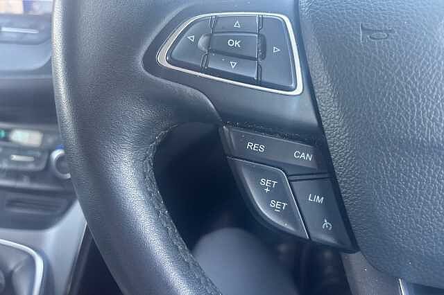 Ford Kuga TITANIUM EDITION