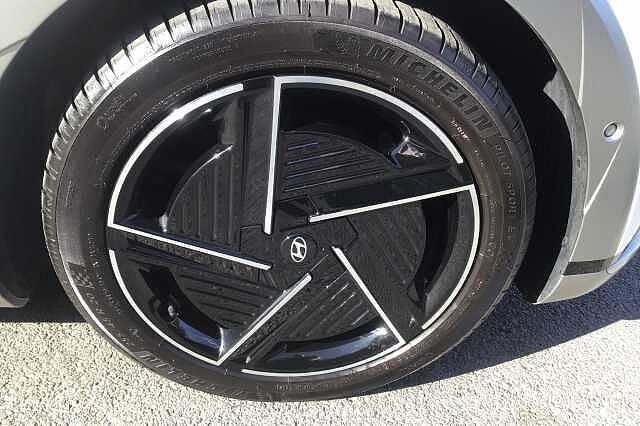 Hyundai IONIQ 5 ULTIMATE Atlas White