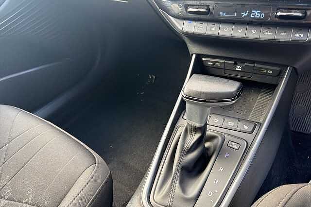 Hyundai Bayon T-GDI PREMIUM DCT MHEV