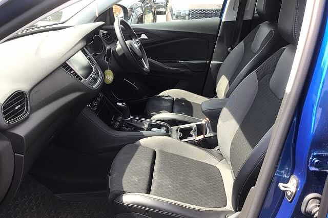 Vauxhall Grandland X SRI NAV