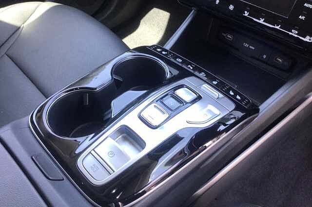 Hyundai TUCSON T-GDI ULTIMATE Atlas White