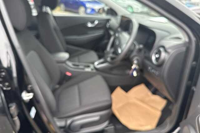 Hyundai KONA GDI SE CONNECT Phantom Black