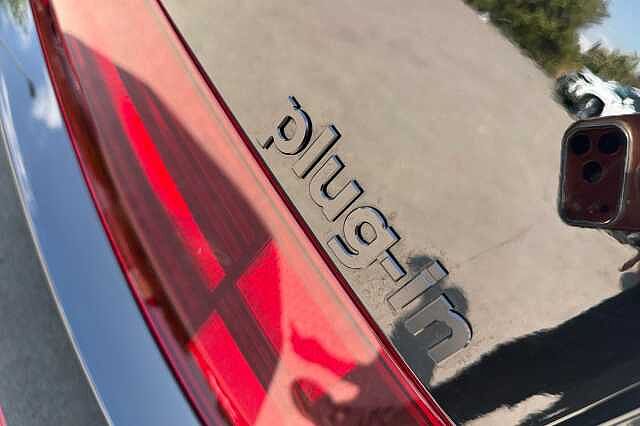 Hyundai SANTA FE CALLIGRAPHY Abyss Black
