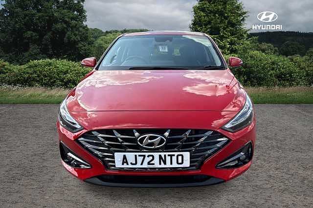 Hyundai I30 T-GDI PREMIUM MHEV Engine Red
