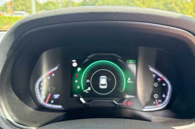 Hyundai I30 T-GDI PREMIUM MHEV Engine Red