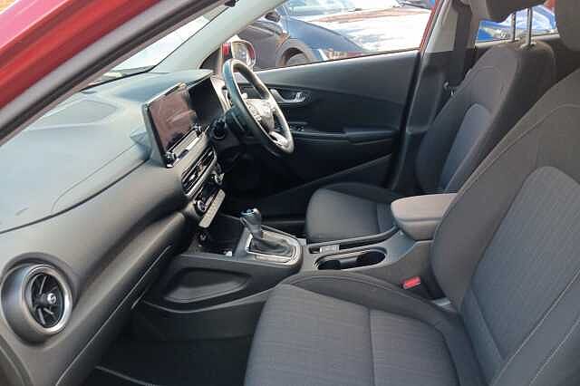 Hyundai KONA 1.6 GDi Hybrid Premium 5dr DCT Red