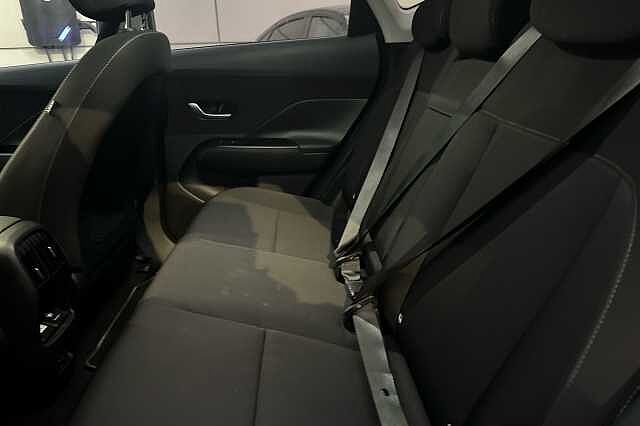 Hyundai KONA ADVANCE Silver