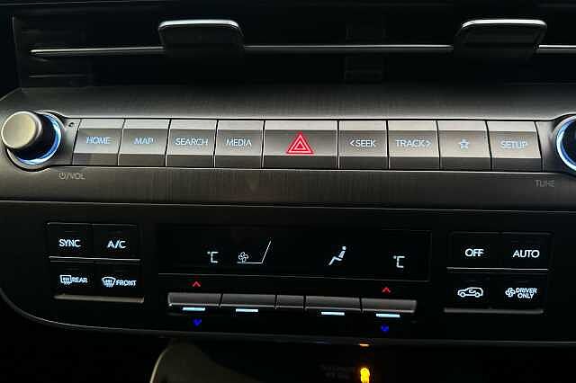 Hyundai KONA ADVANCE Silver