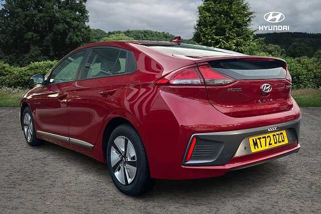 Hyundai Ioniq SE CONNECT MHEV