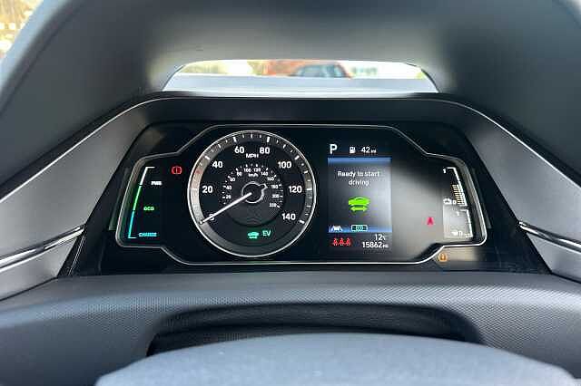 Hyundai Ioniq SE CONNECT MHEV