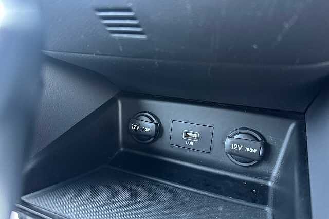 Hyundai Ioniq SE CONNECT MHEV