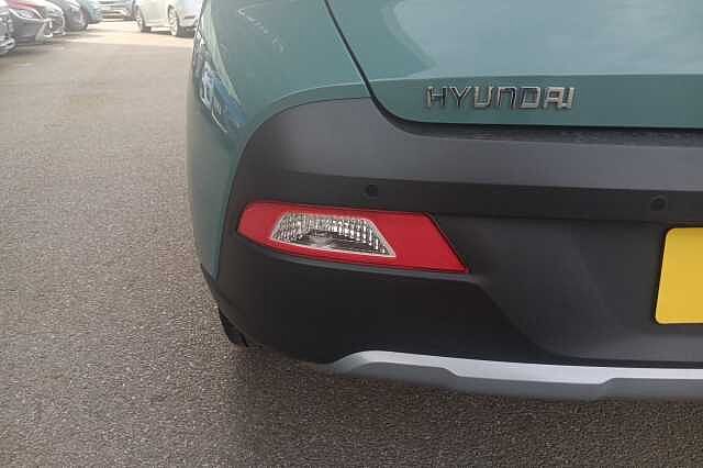 Hyundai BAYON T-GDI SE CONNECT MHEV Green