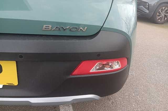 Hyundai BAYON T-GDI SE CONNECT MHEV Green