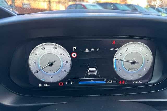 Hyundai Bayon T-GDI PREMIUM DCT