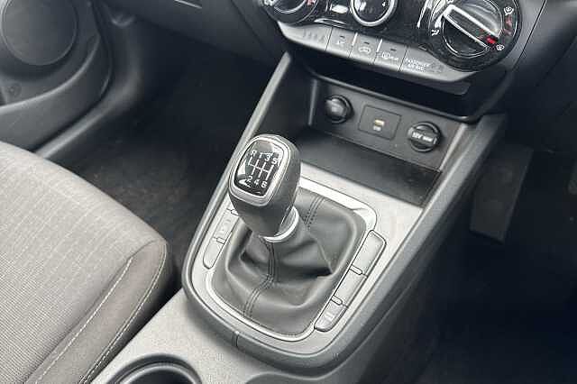 Hyundai Kona T-GDI SE CONNECT MHEV