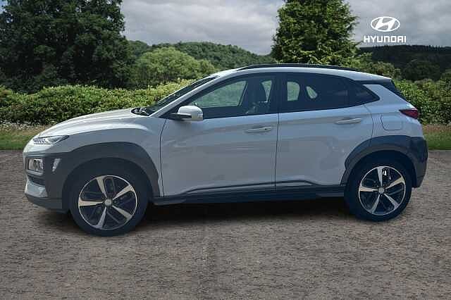 Hyundai KONA PREMIUM White