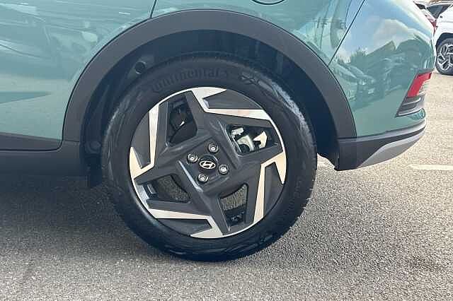 Hyundai BAYON T-GDI TECH LINE Mangrove Green