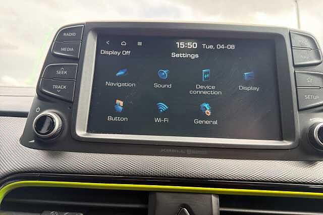 Hyundai KONA PREMIUM SE Yellow