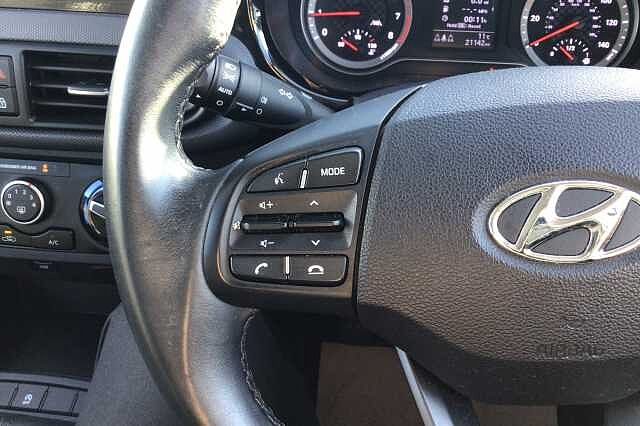 Hyundai i10 1.0 MPi SE Connect 5dr