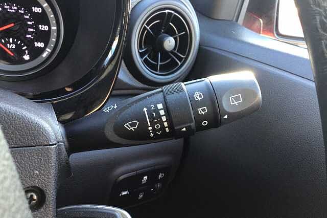 Hyundai i10 1.0 MPi SE Connect 5dr