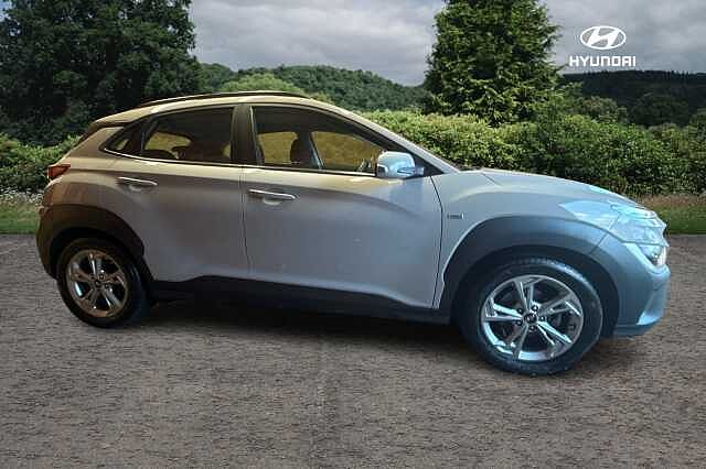 Hyundai Kona T-GDI SE CONNECT MHEV