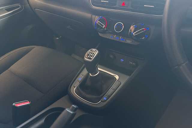 Hyundai Kona T-GDI SE CONNECT MHEV