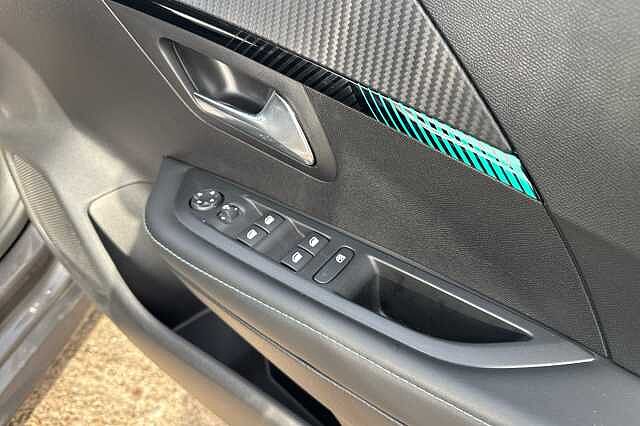 Peugeot 208 PURETECH ALLURE PREMIUM PLUS S/S
