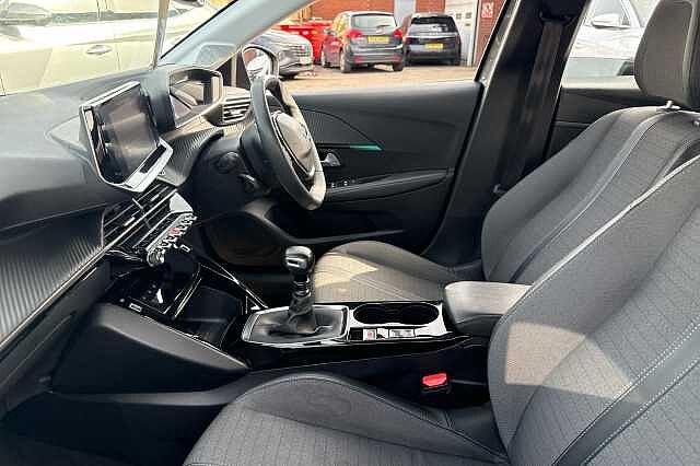 Peugeot 208 PURETECH ALLURE PREMIUM PLUS S/S