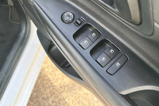Hyundai i20 T-GDI SE CONNECT MHEV