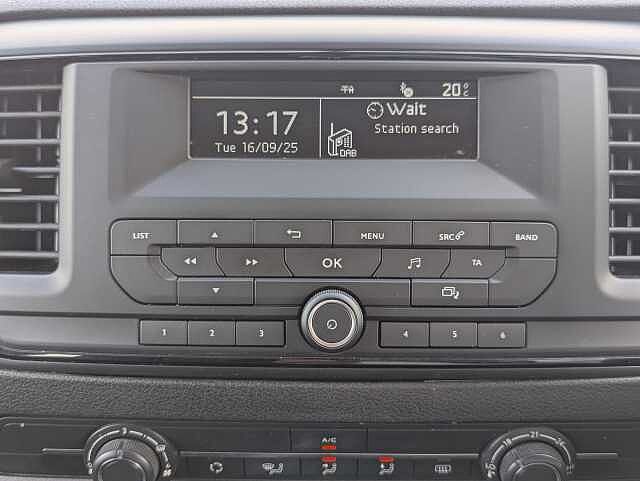 Vauxhall Vivaro Life 1.5 Turbo D 120PS Edition M 5dr