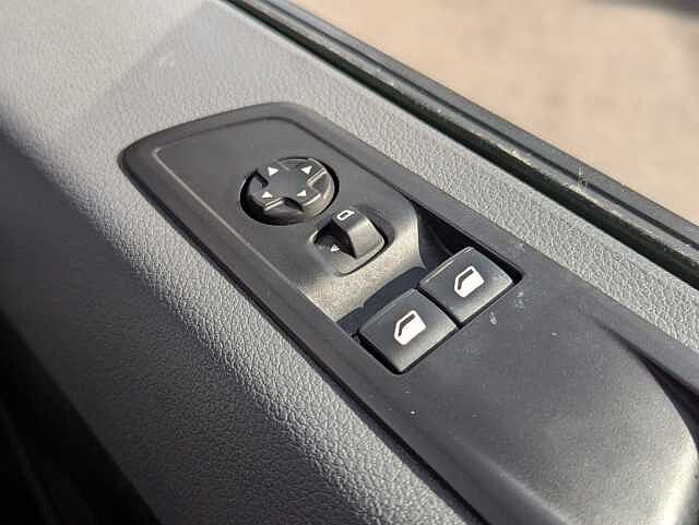 Vauxhall Vivaro Life 1.5 Turbo D 120PS Edition M 5dr