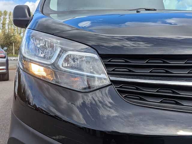 Vauxhall Vivaro Life 1.5 Turbo D 120PS Edition M 5dr