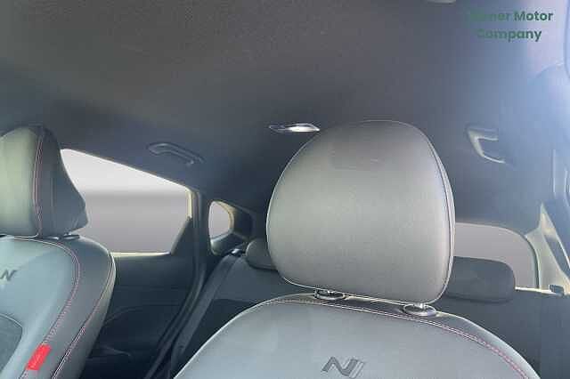Hyundai KONA 1.6 Hybrid 138 N Line S 5dr DCT Atlas White