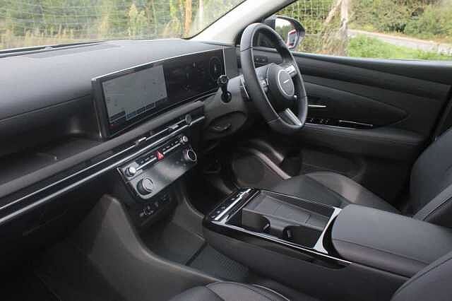 Hyundai TUCSON 1.6T Hybrid Ultimate 5dr Auto Abyss Black