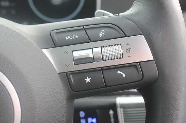 Hyundai TUCSON 1.6T Hybrid Ultimate 5dr Auto Abyss Black