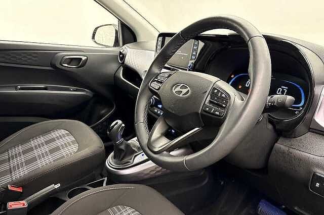 Hyundai i10 1.2 [79] Premium 5dr Auto [Nav]