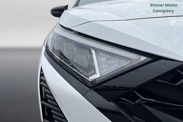 Hyundai I20 1.0T GDi 90 Black Line 5dr DCT White