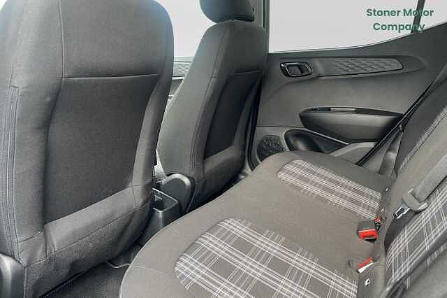 Hyundai i10 1.0 MPi Premium 5dr